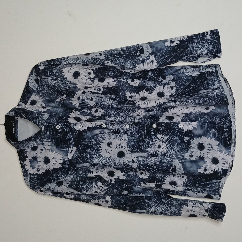 romwe Womens floral print button down long sleeve shirt | Size: Medium